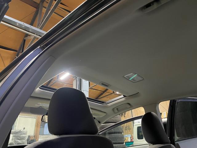 プリウス S LEDエディション US後期スタイルデモカー USDM サンルーフ 車高調 LEXONリップ 純正LEDヘッドライトUS加工 US後期仕様テール 内装LED打ち替え(14枚目)