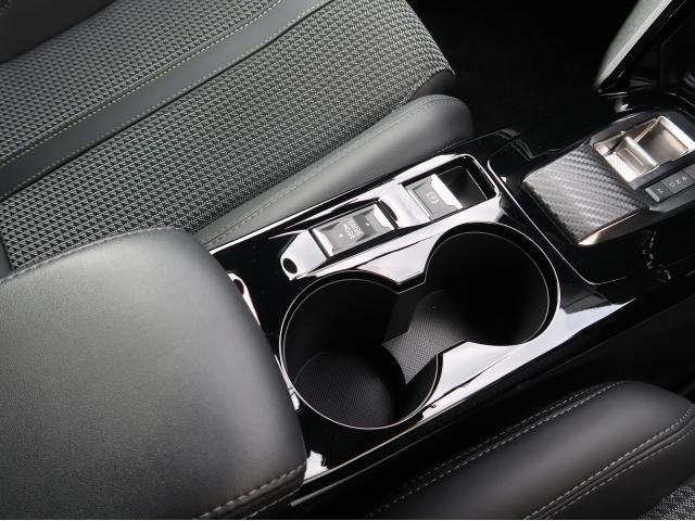 208 GT 新車保証継承+1年間走行距離無制限認定中古車保証 ETC アクティブクルーズコントロール(ストップ&ゴー機能付)17インチアロイホイール 前後ドライブレコーダー アップルカープレイ アンドロイドオート(12枚目)