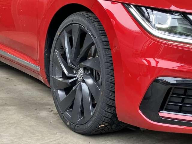 アルテオン TSI 4モーション Rラインアドバンス TSI 4モーション Rラインアドバンス レザーシート パワーシート アラウンドビューカメラ シートヒーター パワーテールゲート 純正ナビ デジタルメーター ヘッドアップディスプレイ ドラレコ前後(6枚目)
