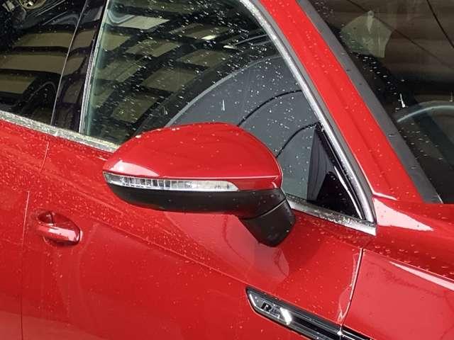 アルテオン TSI 4モーション Rラインアドバンス TSI 4モーション Rラインアドバンス レザーシート パワーシート アラウンドビューカメラ シートヒーター パワーテールゲート 純正ナビ デジタルメーター ヘッドアップディスプレイ ドラレコ前後(7枚目)
