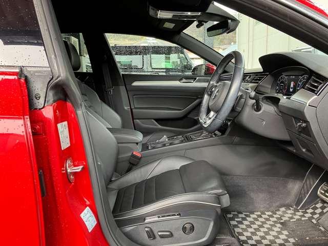 アルテオン TSI 4モーション Rラインアドバンス TSI 4モーション Rラインアドバンス レザーシート パワーシート アラウンドビューカメラ シートヒーター パワーテールゲート 純正ナビ デジタルメーター ヘッドアップディスプレイ ドラレコ前後(13枚目)