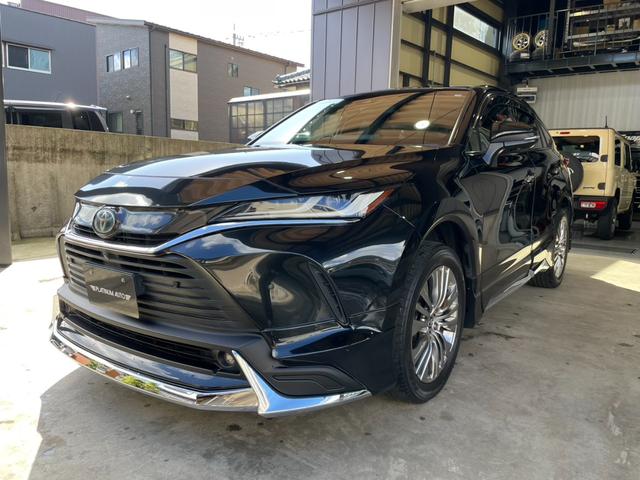 ハリアーハイブリッド Ｚ　レザーパッケージ　黒革パワーシート　フルモデリスタエアロ　ＪＢＬサウンドシステム　パワーリアゲート　ステアリングヒーター　ブラインドスポットモニター　レーダークルーズ　ヘッドアップディスプレイ　パノラミックビューモニタ（2枚目）