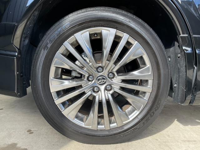 ハリアーハイブリッド Ｚ　レザーパッケージ　黒革パワーシート　フルモデリスタエアロ　ＪＢＬサウンドシステム　パワーリアゲート　ステアリングヒーター　ブラインドスポットモニター　レーダークルーズ　ヘッドアップディスプレイ　パノラミックビューモニタ（7枚目）