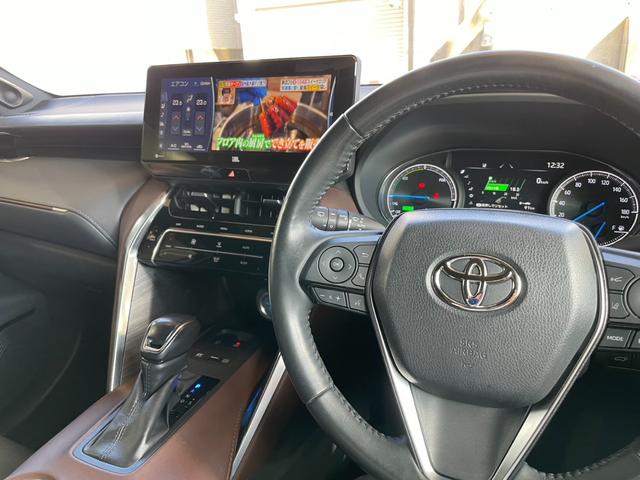 ハリアーハイブリッド Ｚ　レザーパッケージ　黒革パワーシート　フルモデリスタエアロ　ＪＢＬサウンドシステム　パワーリアゲート　ステアリングヒーター　ブラインドスポットモニター　レーダークルーズ　ヘッドアップディスプレイ　パノラミックビューモニタ（22枚目）