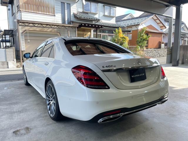 Ｓクラス Ｓ４００ｄ　スポーツリミテッド　ディーゼルターボ　レザーＥＸＣ　パノラマＳＲ　ＨＵＤ　Ｂｕｒｍｅｓｔｅ　フルセグＴＶ　ｃａｒｐｌａｙ　純２０インチＡＷ　電動リアゲート　黒革　メモリパワーシート　シートヒータ　ワイヤレス充電（10枚目）
