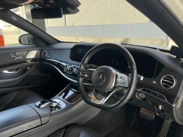 Ｓクラス Ｓ４００ｄ　スポーツリミテッド　ディーゼルターボ　レザーＥＸＣ　パノラマＳＲ　ＨＵＤ　Ｂｕｒｍｅｓｔｅ　フルセグＴＶ　ｃａｒｐｌａｙ　純２０インチＡＷ　電動リアゲート　黒革　メモリパワーシート　シートヒータ　ワイヤレス充電（13枚目）