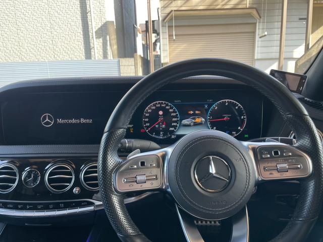 Ｓクラス Ｓ４００ｄ　スポーツリミテッド　ディーゼルターボ　レザーＥＸＣ　パノラマＳＲ　ＨＵＤ　Ｂｕｒｍｅｓｔｅ　フルセグＴＶ　ｃａｒｐｌａｙ　純２０インチＡＷ　電動リアゲート　黒革　メモリパワーシート　シートヒータ　ワイヤレス充電（14枚目）
