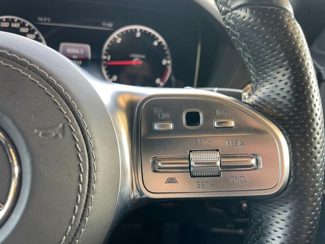 Ｓクラス Ｓ４００ｄ　スポーツリミテッド　ディーゼルターボ　レザーＥＸＣ　パノラマＳＲ　ＨＵＤ　Ｂｕｒｍｅｓｔｅ　フルセグＴＶ　ｃａｒｐｌａｙ　純２０インチＡＷ　電動リアゲート　黒革　メモリパワーシート　シートヒータ　ワイヤレス充電（16枚目）