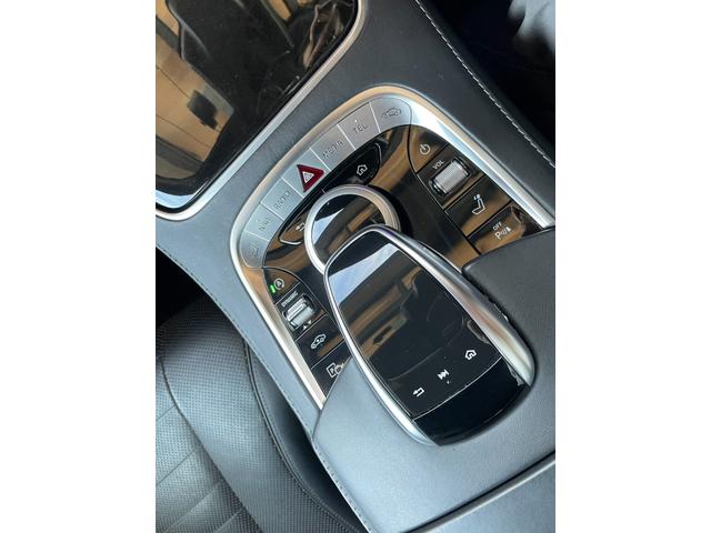 Ｓクラス Ｓ４００ｄ　スポーツリミテッド　ディーゼルターボ　レザーＥＸＣ　パノラマＳＲ　ＨＵＤ　Ｂｕｒｍｅｓｔｅ　フルセグＴＶ　ｃａｒｐｌａｙ　純２０インチＡＷ　電動リアゲート　黒革　メモリパワーシート　シートヒータ　ワイヤレス充電（26枚目）