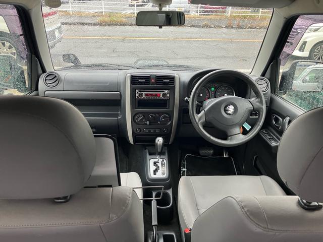 ジムニー ランドベンチャー 4WD ターボ キーレスエントリー 純正16インチアルミ 背面タイヤ CDオーディオ 電動格納ミラー シートヒーター(6枚目)