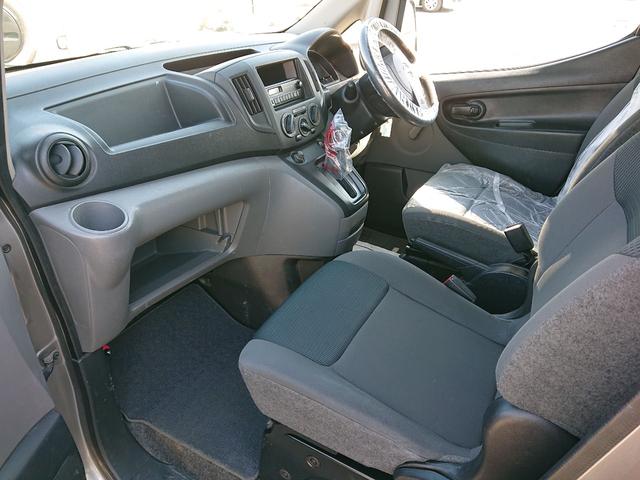ＮＶ２００バネットバン ＤＸ　両側スライドドア　キーレスエントリー　アルミホイール　運転席エアバッグ（14枚目）