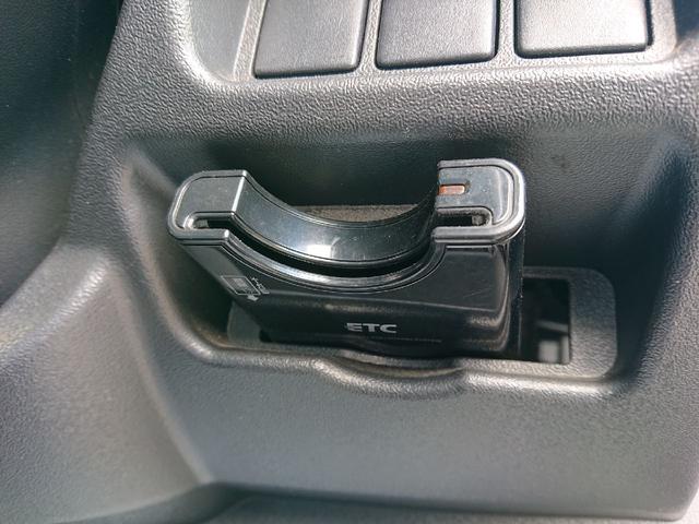 ハイエースバン ロングDX ディーゼル 4WD 5ドア 6人乗り ETC ナビ 両側スライドドア キーレス インパネAT レンタカーアップ CD エアコン パワーウィンドウ ABS(7枚目)