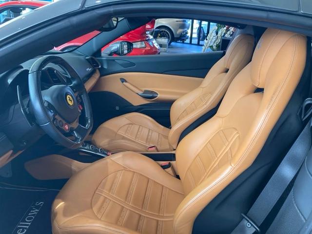 ４８８スパイダー ベースグレード　Ｆ１　ＤＣＴ　Ｆリフティング　ＯＰチタン　ＯＰカーボン　アルミキャリパー　カーボンダクト　カーボンドライバーＺＯＮＥ　カーボンＦスポイラ　カーボンエアスプリッター　カーボンアウターシル（25枚目）