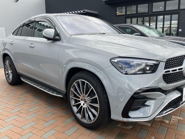 GLE GLE450d 4マチック クーペスポーツ E-ACTIVE BODY CONTROL パノラミックスライディングルーフ ソフトクローズドア シートヒーター/ベンチレーション ブルメスター コクピットディスプレイ HUD エナジャイジングPKG(2枚目)