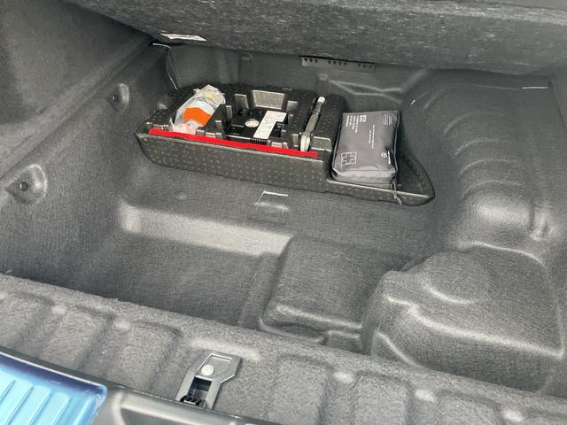 GLE GLE450d 4マチック クーペスポーツ E-ACTIVE BODY CONTROL パノラミックスライディングルーフ ソフトクローズドア シートヒーター/ベンチレーション ブルメスター コクピットディスプレイ HUD エナジャイジングPKG(31枚目)