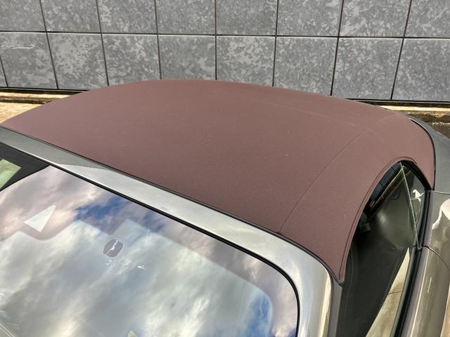 911 911カレラ4 カブリオレ 走行4500Km アベンチュリングリーンメタリック ブラウンソフトトップ トリュフブラウンインテリア スポーツクロノPKG スポーツエクゾースト 20/21インチCarrera Classicホイール(10枚目)