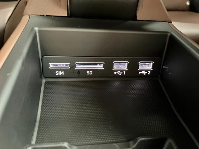 911 911カレラ4 カブリオレ 走行4500Km アベンチュリングリーンメタリック ブラウンソフトトップ トリュフブラウンインテリア スポーツクロノPKG スポーツエクゾースト 20/21インチCarrera Classicホイール(35枚目)