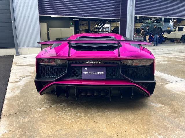 アヴェンタドール LP700-4 Ad Personam Rosa Tinjis フロントリフティング リバーシングカメラ シートヒーター EBM(6枚目)