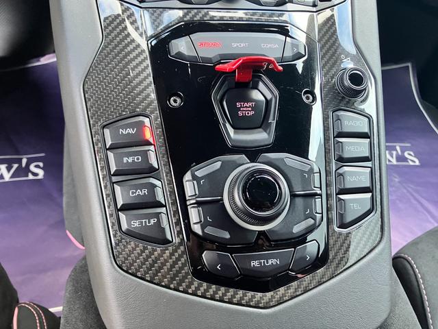 アヴェンタドール LP700-4 Ad Personam Rosa Tinjis フロントリフティング リバーシングカメラ シートヒーター EBM(22枚目)