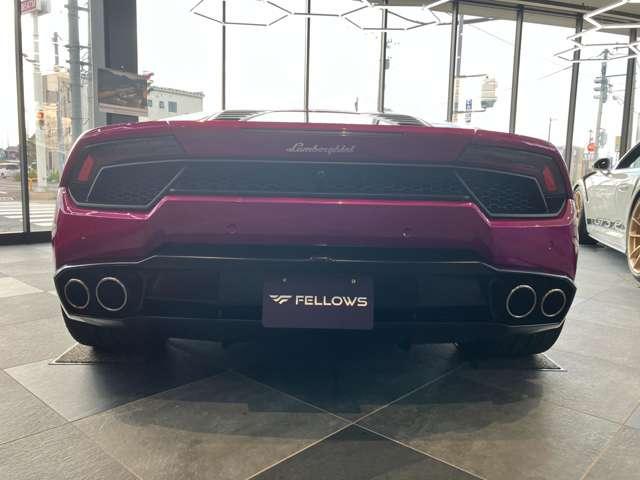 ウラカン LP580-2 CORNESデリバリー フロントリフター ブランディングPKG インテリア・エレガンテ・ビコローレ バックカメラ デジタルミラー&ドラレコ 純正ナビ フルパワーシート(4枚目)