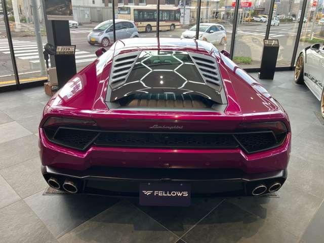 ウラカン LP580-2 CORNESデリバリー フロントリフター ブランディングPKG インテリア・エレガンテ・ビコローレ バックカメラ デジタルミラー&ドラレコ 純正ナビ フルパワーシート(5枚目)