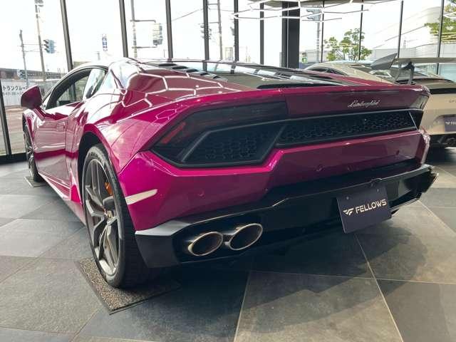 ウラカン LP580-2 CORNESデリバリー フロントリフター ブランディングPKG インテリア・エレガンテ・ビコローレ バックカメラ デジタルミラー&ドラレコ 純正ナビ フルパワーシート(6枚目)