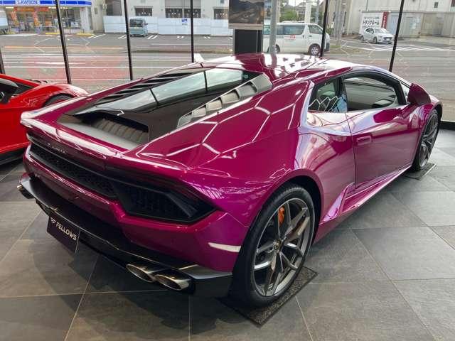 ウラカン LP580-2 CORNESデリバリー フロントリフター ブランディングPKG インテリア・エレガンテ・ビコローレ バックカメラ デジタルミラー&ドラレコ 純正ナビ フルパワーシート(7枚目)