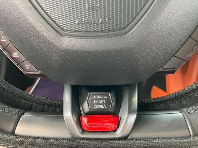 ウラカン LP580-2 CORNESデリバリー フロントリフター ブランディングPKG インテリア・エレガンテ・ビコローレ バックカメラ デジタルミラー&ドラレコ 純正ナビ フルパワーシート(24枚目)