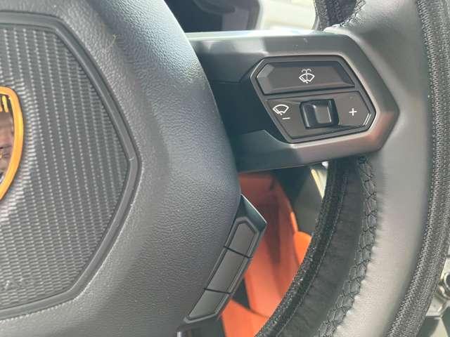 ウラカン LP580-2 CORNESデリバリー フロントリフター ブランディングPKG インテリア・エレガンテ・ビコローレ バックカメラ デジタルミラー&ドラレコ 純正ナビ フルパワーシート(25枚目)