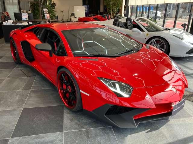 アヴェンタドール ＬＰ７００－４　ＨＹＰＥＲ　ＦＯＲＧＥＤ　２０＆２１　ミシュランＰＳ４Ｓ　パワークラフト切替マフラー　ロワリングキット　フロントリフト　アルカンターラインテリア　リバースカメラ　カーボンドアトリム　純正部品全て保管（3枚目）