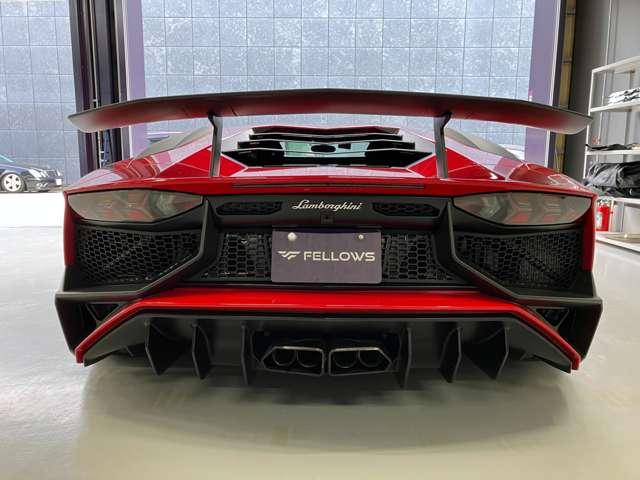 アヴェンタドール ＬＰ７００－４　ＨＹＰＥＲ　ＦＯＲＧＥＤ　２０＆２１　ミシュランＰＳ４Ｓ　パワークラフト切替マフラー　ロワリングキット　フロントリフト　アルカンターラインテリア　リバースカメラ　カーボンドアトリム　純正部品全て保管（6枚目）