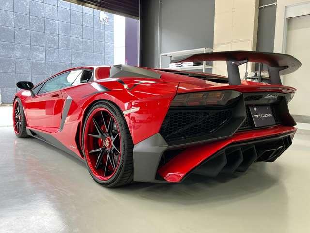 アヴェンタドール ＬＰ７００－４　ＨＹＰＥＲ　ＦＯＲＧＥＤ　２０＆２１　ミシュランＰＳ４Ｓ　パワークラフト切替マフラー　ロワリングキット　フロントリフト　アルカンターラインテリア　リバースカメラ　カーボンドアトリム　純正部品全て保管（7枚目）