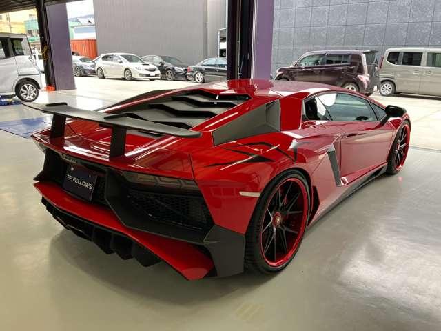 アヴェンタドール ＬＰ７００－４　ＨＹＰＥＲ　ＦＯＲＧＥＤ　２０＆２１　ミシュランＰＳ４Ｓ　パワークラフト切替マフラー　ロワリングキット　フロントリフト　アルカンターラインテリア　リバースカメラ　カーボンドアトリム　純正部品全て保管（11枚目）