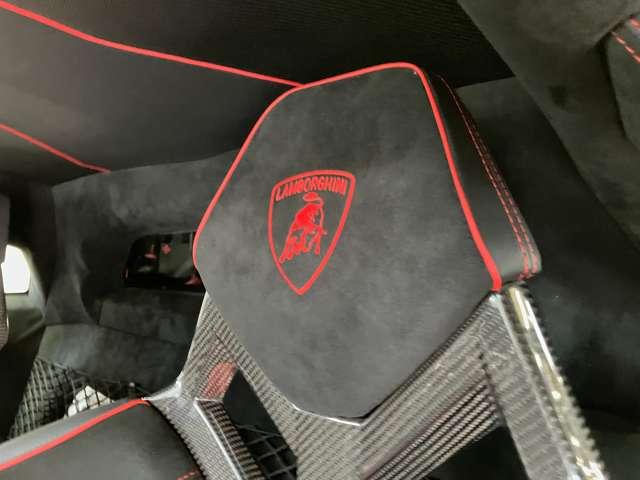 アヴェンタドール ＬＰ７００－４　ＨＹＰＥＲ　ＦＯＲＧＥＤ　２０＆２１　ミシュランＰＳ４Ｓ　パワークラフト切替マフラー　ロワリングキット　フロントリフト　アルカンターラインテリア　リバースカメラ　カーボンドアトリム　純正部品全て保管（28枚目）