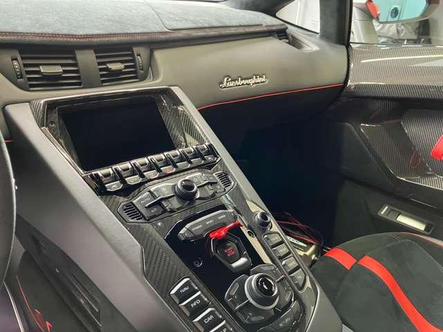 アヴェンタドール ＬＰ７００－４　ＨＹＰＥＲ　ＦＯＲＧＥＤ　２０＆２１　ミシュランＰＳ４Ｓ　パワークラフト切替マフラー　ロワリングキット　フロントリフト　アルカンターラインテリア　リバースカメラ　カーボンドアトリム　純正部品全て保管（36枚目）