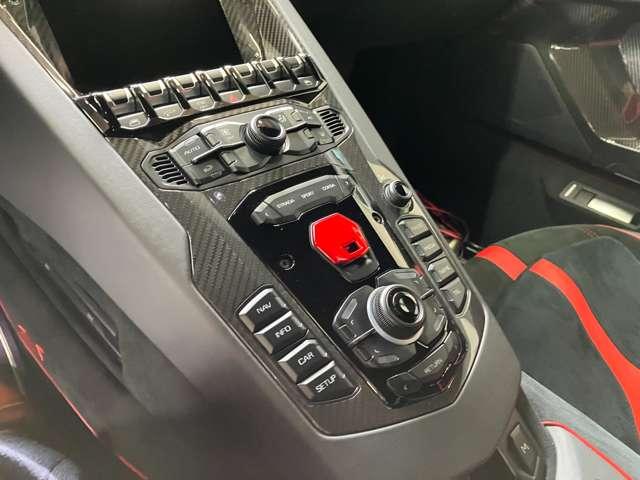 アヴェンタドール ＬＰ７００－４　ＨＹＰＥＲ　ＦＯＲＧＥＤ　２０＆２１　ミシュランＰＳ４Ｓ　パワークラフト切替マフラー　ロワリングキット　フロントリフト　アルカンターラインテリア　リバースカメラ　カーボンドアトリム　純正部品全て保管（38枚目）