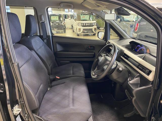 シートヒーター付きです！エアコンより早く体が温まるので重宝しますよ！