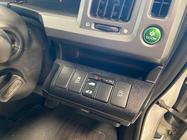 ステップワゴンスパーダ Ｓ　純正ナビ・ＴＶ　後席モニター　ＥＴＣ（29枚目）