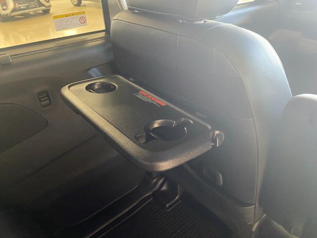 デリカミニ Ｔ　プレミアム　４ＷＤ　両側ＰＳ　アルパインディスプレイオーディオ（17枚目）