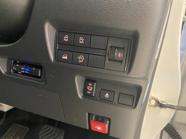 デリカミニ Ｔ　プレミアム　４ＷＤ　両側ＰＳ　アルパインディスプレイオーディオ（29枚目）