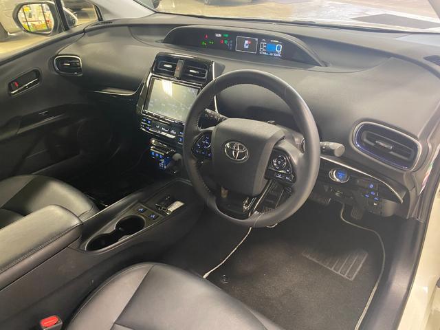 プリウス Sツーリングセレクション 4WD 純正ナビ・TV Bカメ(7枚目)