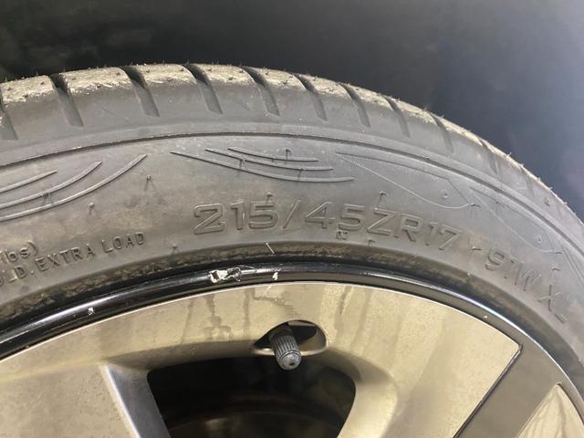 プリウス Sツーリングセレクション 4WD 純正ナビ・TV Bカメ(14枚目)