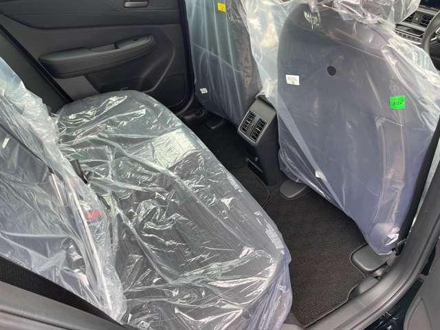 ＷＲ－Ｖ Ｚ　登録済未使用車　純正フロアマット（25枚目）