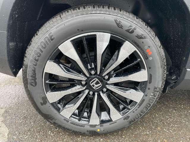 ＷＲ－Ｖ Ｚ　登録済未使用車　純正フロアマット（33枚目）