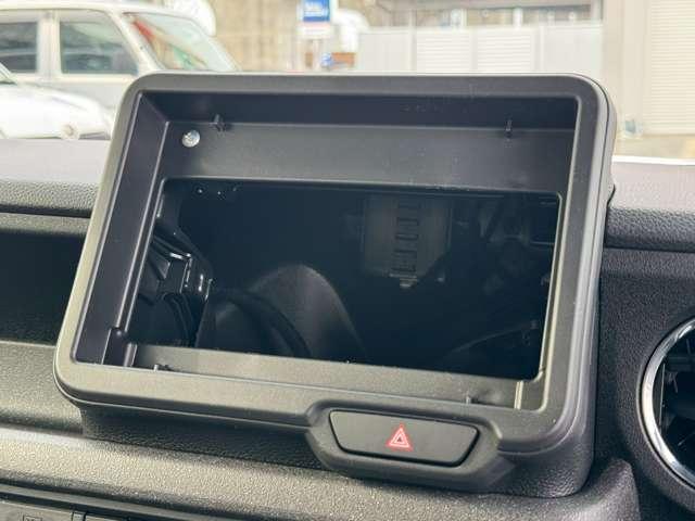 Ｎ－ＢＯＸカスタム ターボ　届出済未使用車　フロアマット・バイザー（17枚目）