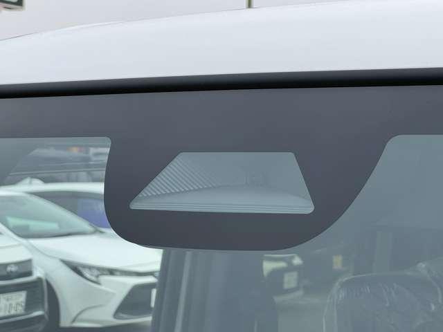 Ｎ－ＢＯＸカスタム ターボ　届出済未使用車　フロアマット・バイザー（29枚目）