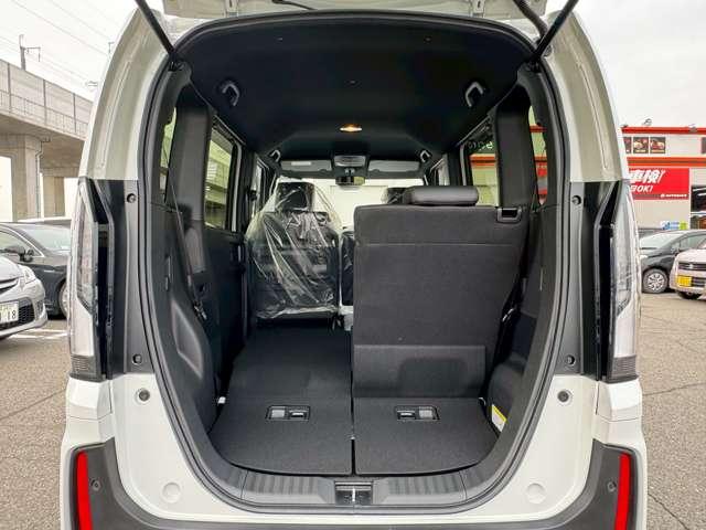 Ｎ－ＢＯＸカスタム ターボ　届出済未使用車　フロアマット・バイザー（36枚目）