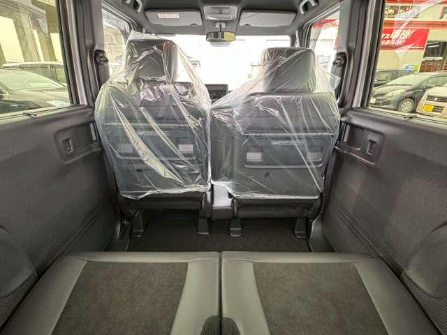 Ｎ－ＢＯＸカスタム ターボ　届出済未使用車　フロアマット・バイザー（38枚目）