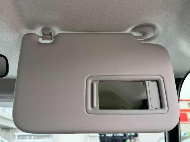 Ｎ－ＢＯＸ 　届出済未使用車フロアマット・バイザー（26枚目）