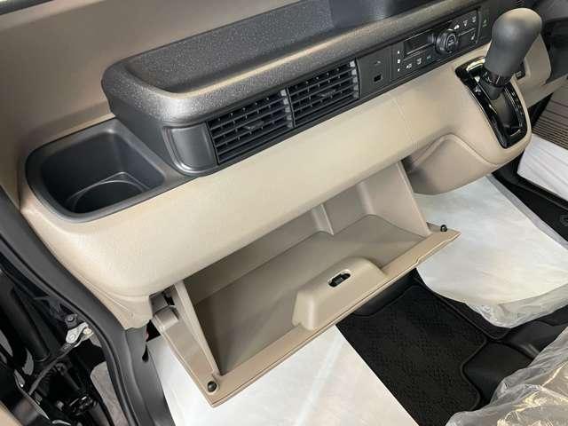 Ｎ－ＢＯＸジョイ 　モノトーン　アクティブフェイスＰＫＧ　ＬＥＤフォグライト（26枚目）